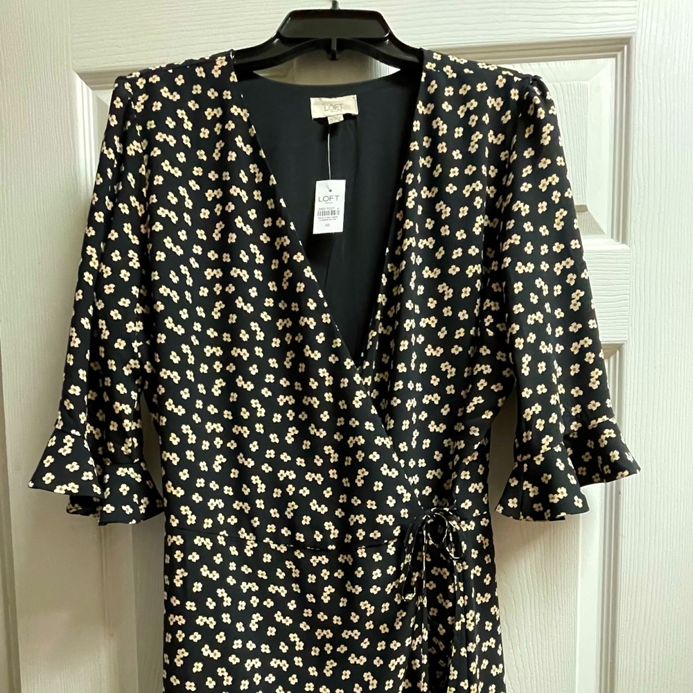 LOFT Outlet floral print wrap romper size 10, New With Tags.